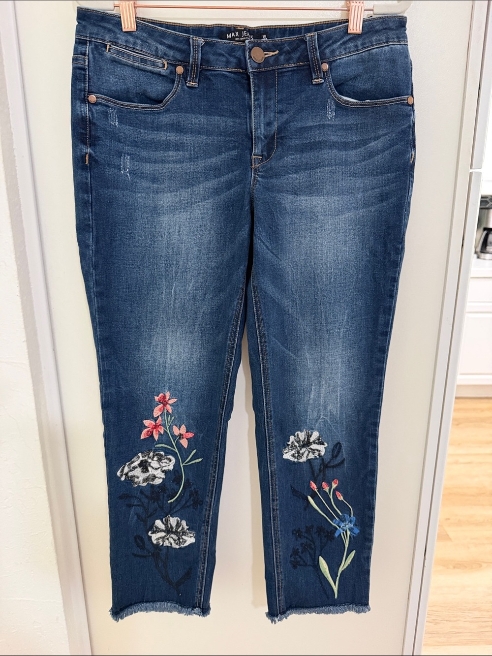 Max Jeans Dark Blue Straight Crop Jeans with Floral Embroidery | 10